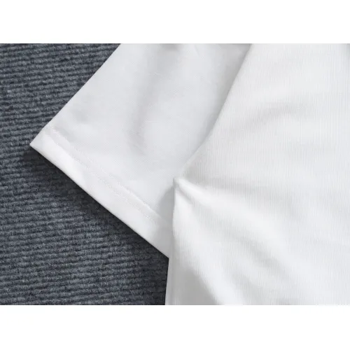 Replica Burberry T-Shirts Short Sleeved For Unisex #1439056 $45.00 USD for Wholesale