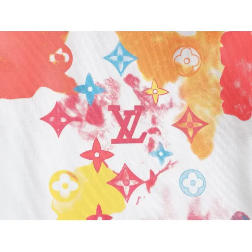 Replica Louis Vuitton LV T-Shirts Short Sleeved For Unisex #1439074 $45.00 USD for Wholesale