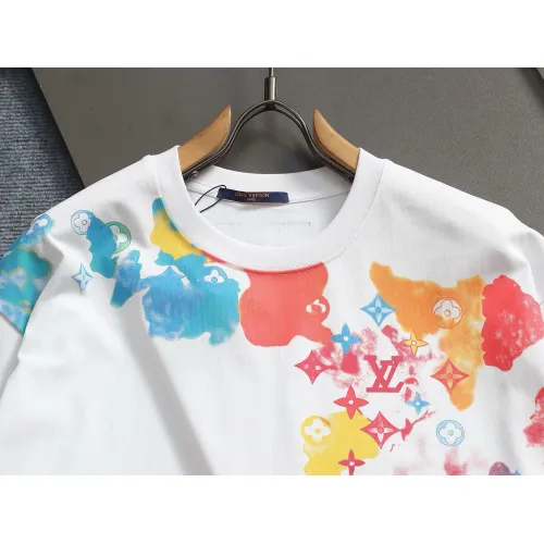 Replica Louis Vuitton LV T-Shirts Short Sleeved For Unisex #1439074 $45.00 USD for Wholesale