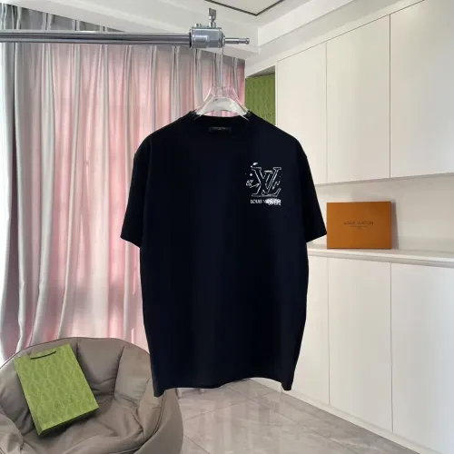 Replica Louis Vuitton LV T-Shirts Short Sleeved For Unisex #1439090 $42.00 USD for Wholesale