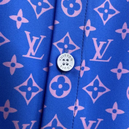 Replica Louis Vuitton LV Tracksuits Short Sleeved For Men #1439260 $76.00 USD for Wholesale