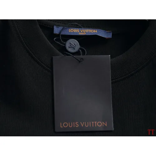 Replica Louis Vuitton LV T-Shirts Short Sleeved For Unisex #1439270 $40.00 USD for Wholesale