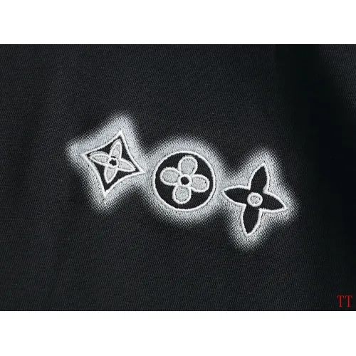Replica Louis Vuitton LV T-Shirts Short Sleeved For Unisex #1439272 $40.00 USD for Wholesale