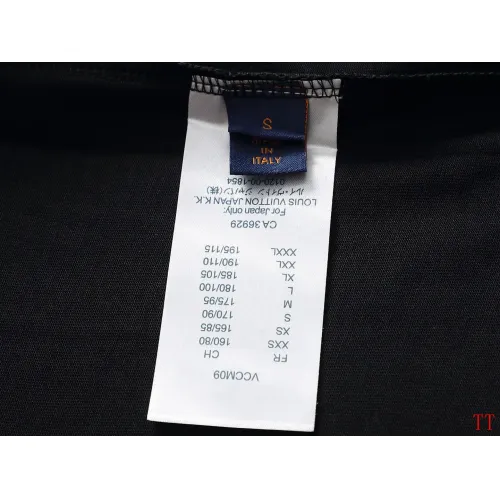 Replica Louis Vuitton LV T-Shirts Short Sleeved For Unisex #1439272 $40.00 USD for Wholesale