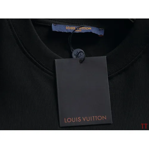 Replica Louis Vuitton LV T-Shirts Short Sleeved For Unisex #1439276 $40.00 USD for Wholesale