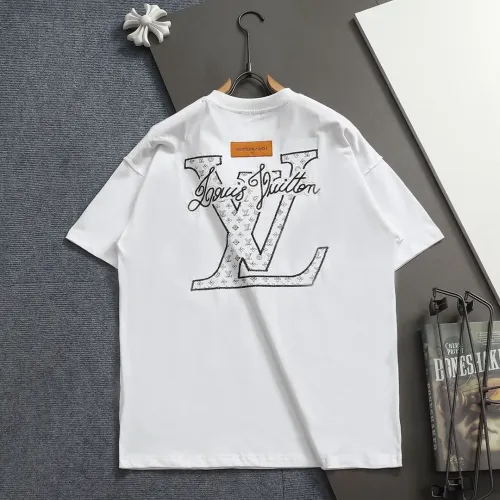Replica Louis Vuitton LV T-Shirts Short Sleeved For Unisex #1439277 $40.00 USD for Wholesale