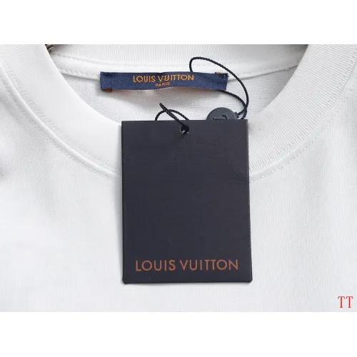 Replica Louis Vuitton LV T-Shirts Short Sleeved For Unisex #1439277 $40.00 USD for Wholesale