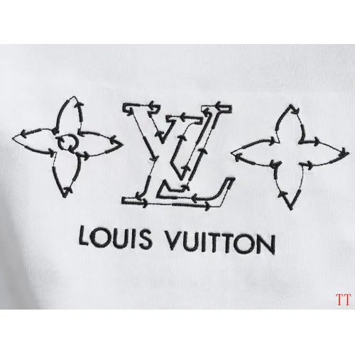 Replica Louis Vuitton LV T-Shirts Short Sleeved For Unisex #1439279 $40.00 USD for Wholesale