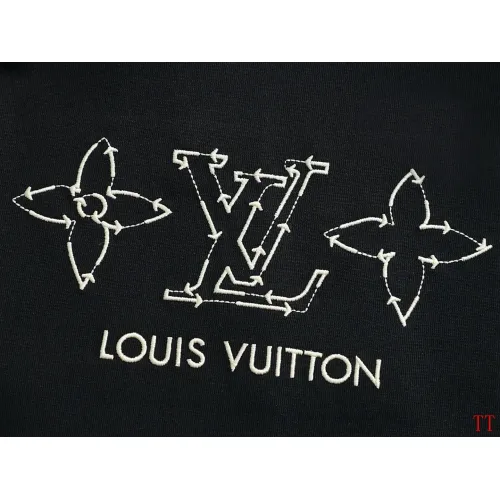 Replica Louis Vuitton LV T-Shirts Short Sleeved For Unisex #1439280 $40.00 USD for Wholesale
