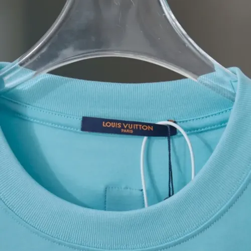 Replica Louis Vuitton LV T-Shirts Short Sleeved For Unisex #1439507 $38.00 USD for Wholesale