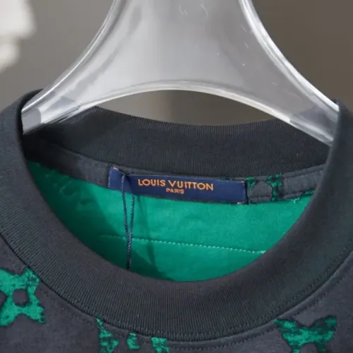 Replica Louis Vuitton LV T-Shirts Short Sleeved For Unisex #1439510 $38.00 USD for Wholesale