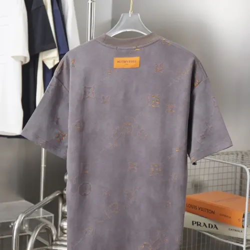 Replica Louis Vuitton LV T-Shirts Short Sleeved For Unisex #1439512 $38.00 USD for Wholesale