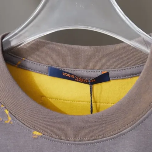 Replica Louis Vuitton LV T-Shirts Short Sleeved For Unisex #1439512 $38.00 USD for Wholesale