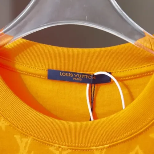 Replica Louis Vuitton LV T-Shirts Short Sleeved For Unisex #1439513 $38.00 USD for Wholesale