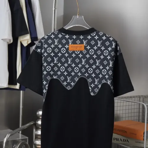 Replica Louis Vuitton LV T-Shirts Short Sleeved For Unisex #1439519 $36.00 USD for Wholesale