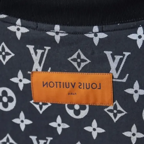 Replica Louis Vuitton LV T-Shirts Short Sleeved For Unisex #1439519 $36.00 USD for Wholesale