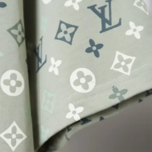 Replica Louis Vuitton LV T-Shirts Short Sleeved For Unisex #1439521 $38.00 USD for Wholesale