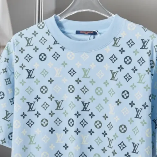 Replica Louis Vuitton LV T-Shirts Short Sleeved For Unisex #1439522 $38.00 USD for Wholesale