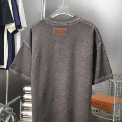 Replica Louis Vuitton LV T-Shirts Short Sleeved For Unisex #1439526 $39.00 USD for Wholesale