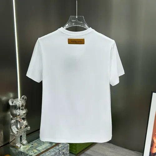 Replica Louis Vuitton LV T-Shirts Short Sleeved For Unisex #1439602 $68.00 USD for Wholesale