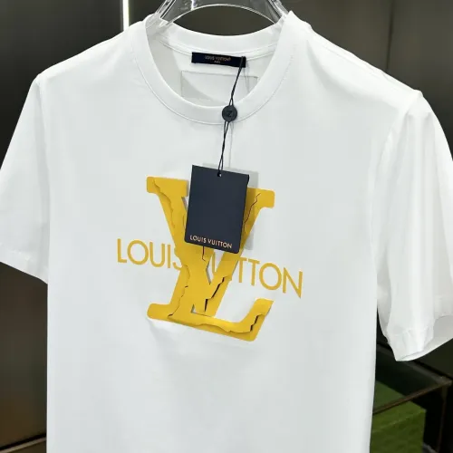 Replica Louis Vuitton LV T-Shirts Short Sleeved For Unisex #1439602 $68.00 USD for Wholesale
