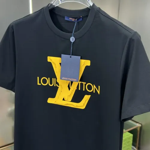 Replica Louis Vuitton LV T-Shirts Short Sleeved For Unisex #1439603 $68.00 USD for Wholesale