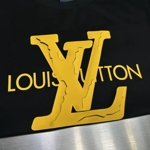 Replica Louis Vuitton LV T-Shirts Short Sleeved For Unisex #1439603 $68.00 USD for Wholesale