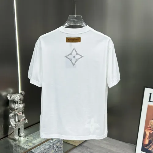 Replica Louis Vuitton LV T-Shirts Short Sleeved For Men #1439620 $82.00 USD for Wholesale