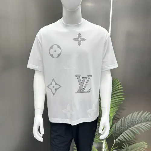 Replica Louis Vuitton LV T-Shirts Short Sleeved For Men #1439620 $82.00 USD for Wholesale
