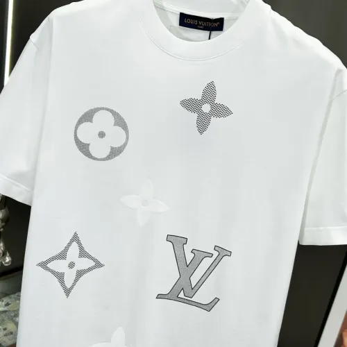 Replica Louis Vuitton LV T-Shirts Short Sleeved For Men #1439620 $82.00 USD for Wholesale
