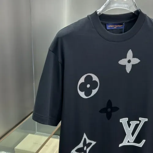 Replica Louis Vuitton LV T-Shirts Short Sleeved For Men #1439621 $82.00 USD for Wholesale
