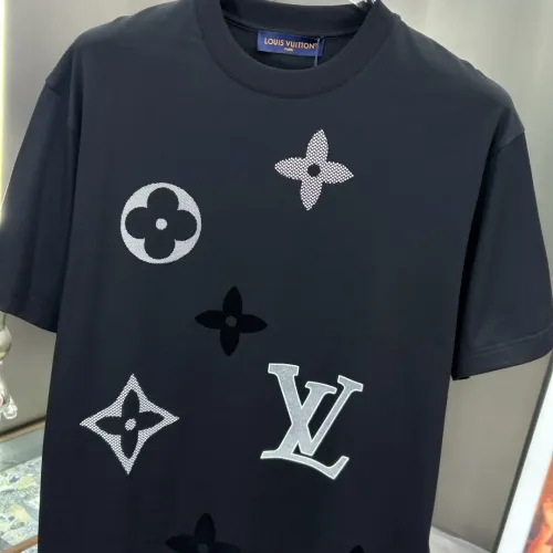 Replica Louis Vuitton LV T-Shirts Short Sleeved For Men #1439621 $82.00 USD for Wholesale