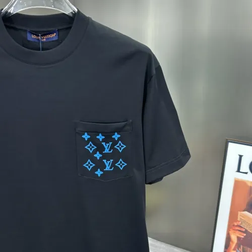 Replica Louis Vuitton LV T-Shirts Short Sleeved For Men #1439623 $82.00 USD for Wholesale