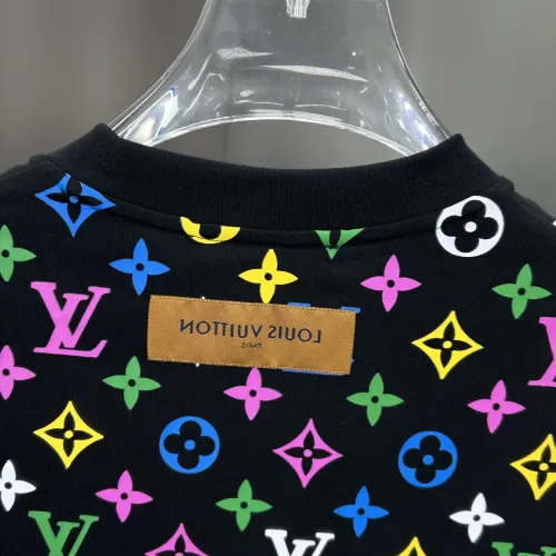 Replica Louis Vuitton LV T-Shirts Short Sleeved For Men #1439625 $82.00 USD for Wholesale