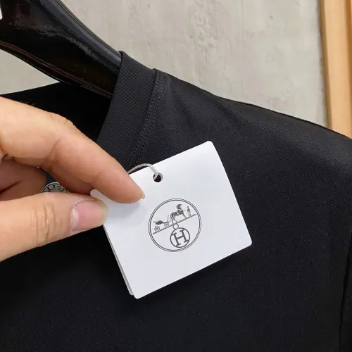 Replica Hermes T-Shirts Short Sleeved For Men #1439656 $72.00 USD for Wholesale