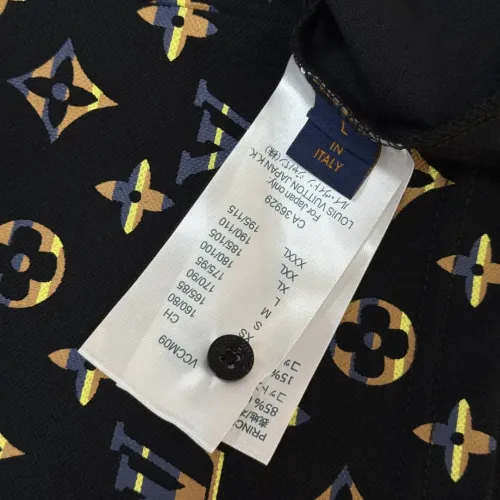 Replica Louis Vuitton LV T-Shirts Short Sleeved For Men #1439770 $60.00 USD for Wholesale
