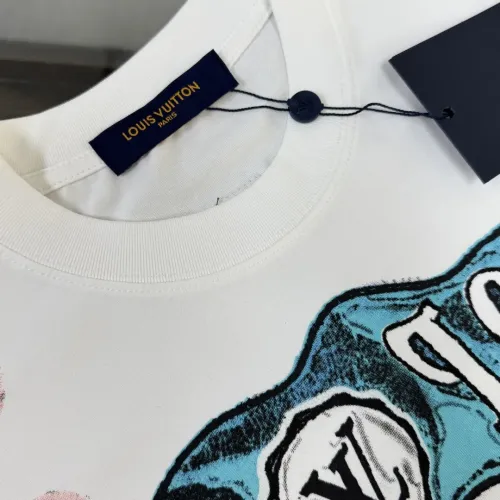 Replica Louis Vuitton LV T-Shirts Short Sleeved For Unisex #1439829 $32.00 USD for Wholesale