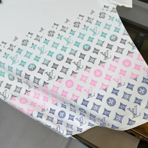 Replica Louis Vuitton LV T-Shirts Short Sleeved For Unisex #1439831 $32.00 USD for Wholesale