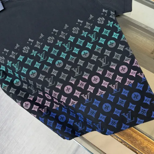 Replica Louis Vuitton LV T-Shirts Short Sleeved For Unisex #1439832 $32.00 USD for Wholesale