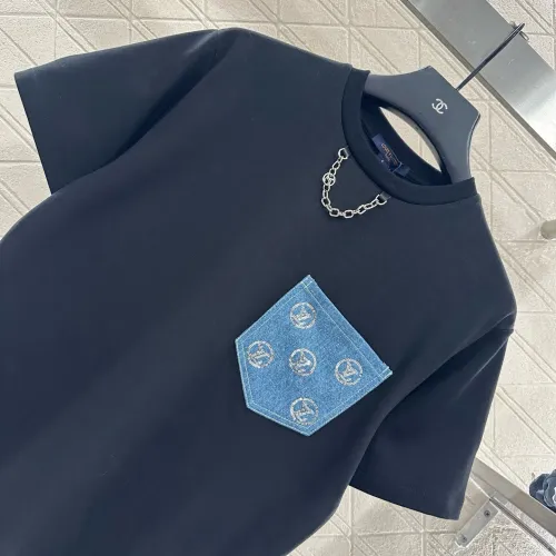 Replica Louis Vuitton LV T-Shirts Short Sleeved For Women #1439960 $60.00 USD for Wholesale