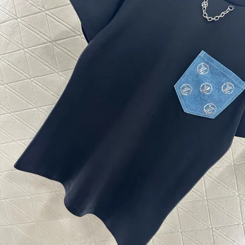 Replica Louis Vuitton LV T-Shirts Short Sleeved For Women #1439960 $60.00 USD for Wholesale