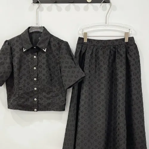 Wholesale Louis Vuitton LV Tracksuits Short Sleeved For Women #1440052 $88.00 USD, Wholesale Quality Replica Louis Vuitton LV Tracksuits