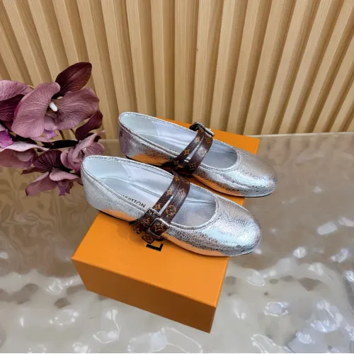 Replica Louis Vuitton Flat Shoes For Women #1442037 $102.00 USD for Wholesale