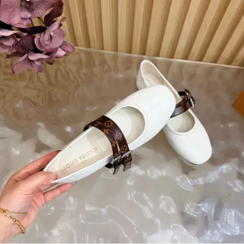 Replica Louis Vuitton Flat Shoes For Women #1442039 $102.00 USD for Wholesale