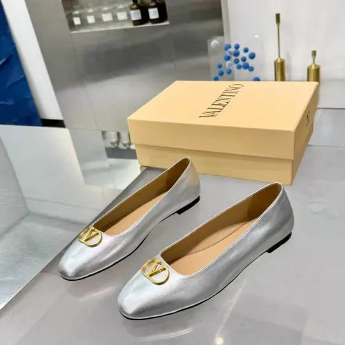 Wholesale Valentino Flat Shoes For Women #1442518 $105.00 USD, Wholesale Quality Replica Valentino Flat Shoes