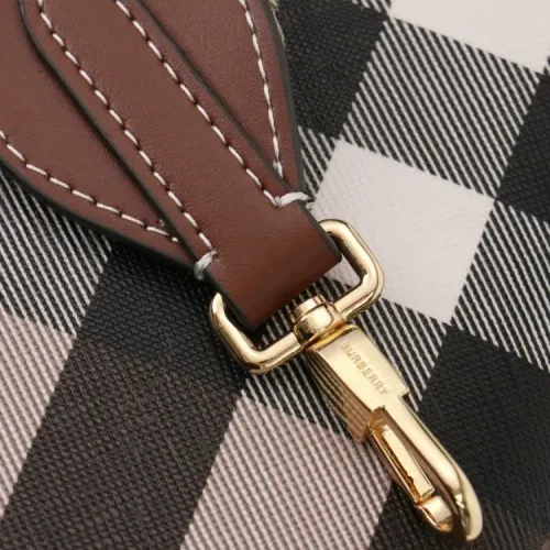 Replica Burberry AAA Quality Messenger Bags For Women #1443037 $102.00 USD for Wholesale