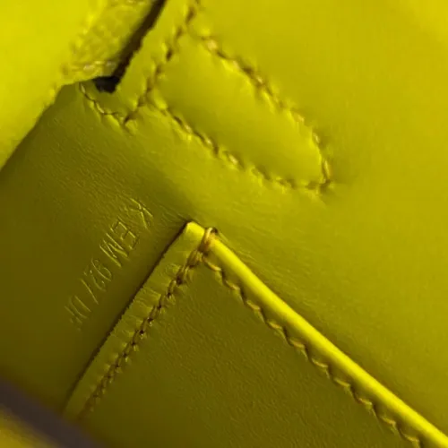 Replica Hermes AAA Quality Handbags For Women #1443354 $222.00 USD for Wholesale