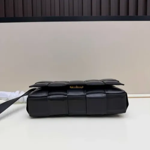 Replica Bottega Veneta BV AAA Quality Messenger Bags For Women #1443624 $102.00 USD for Wholesale