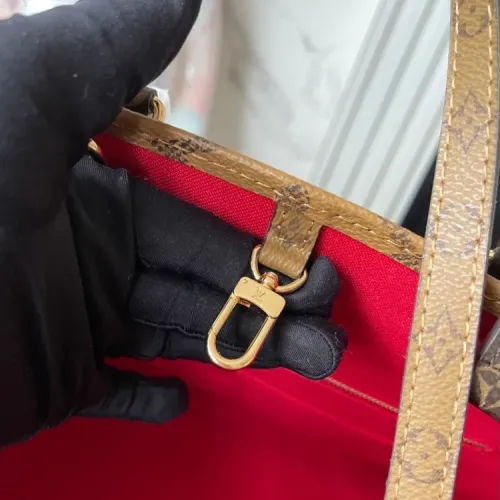 Replica Louis Vuitton AAA Quality Handbags For Women #1443822 $135.00 USD for Wholesale