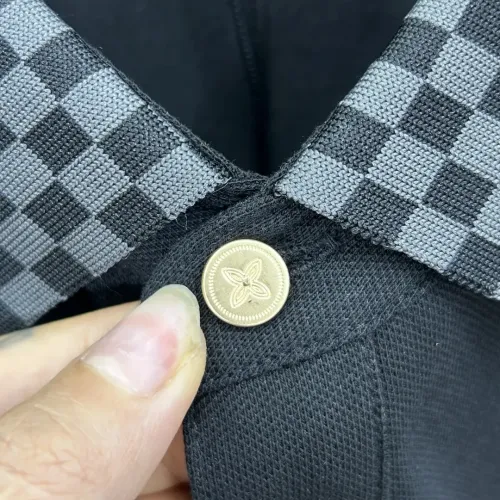 Replica Louis Vuitton LV T-Shirts Short Sleeved For Men #1443962 $56.00 USD for Wholesale